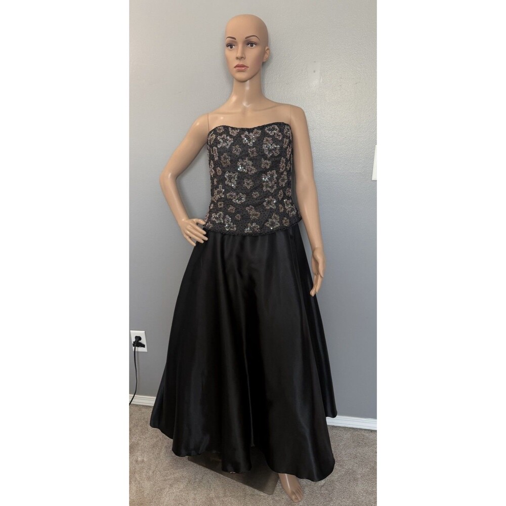 Vintage Jovani Black Beaded Evening Gown Prom Wedding dress Maxi Fit & Flare
